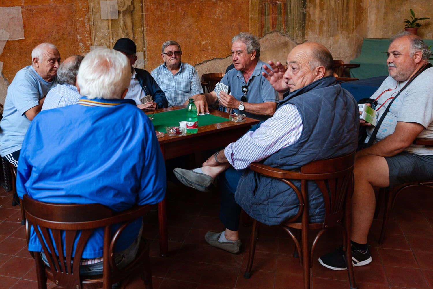 men playing poker in sorrento